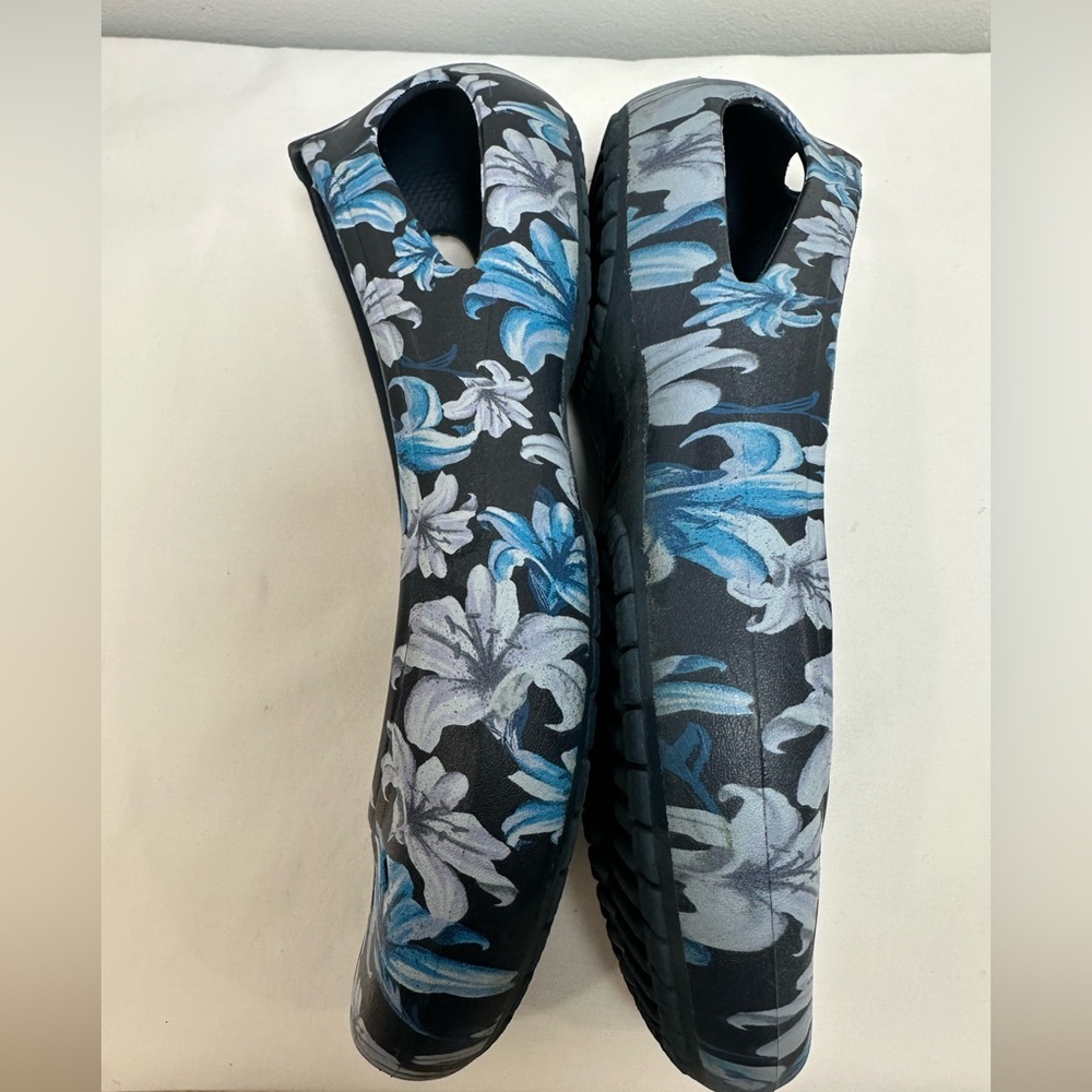 CROCS Women's Black Sienna Floral Flats with Blue Purple & White Blossoms - Picture 5 of 9